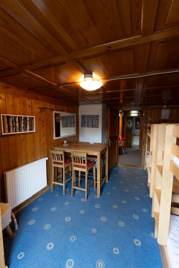 Kropfen Zimmer Bild